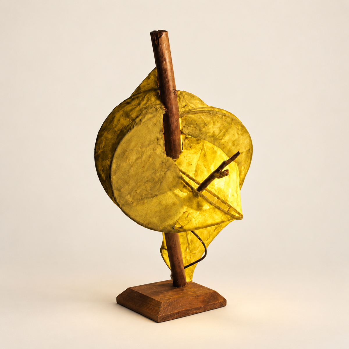 Forest Flow sculptural lamp, additional original angle 1 on warm ivory