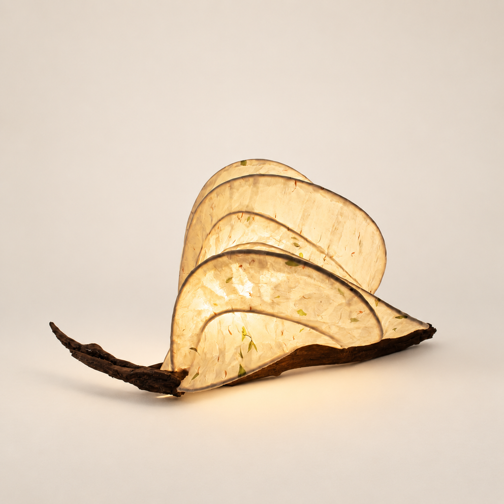 Leafrest sculptural lamp, additional original angle 1 on warm ivory